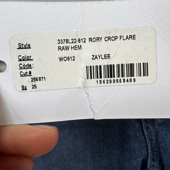 PAIGE Crop Flare Jeans Women’s Rory Raw Hem Size 25 Medium Wash NWT - Picture 4 of 7